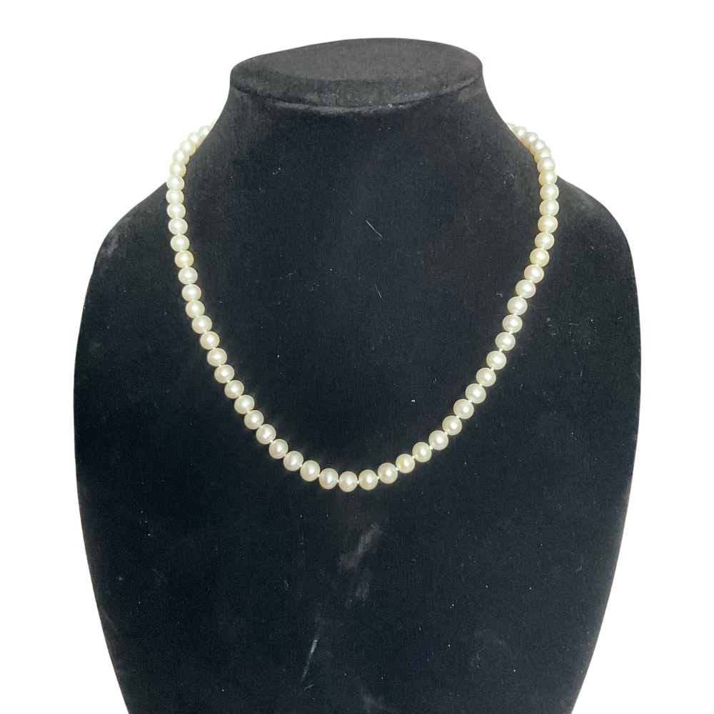 Freshwater Pearl Bead Necklace 14-Karat Yellow Gold Fishhook Clasp